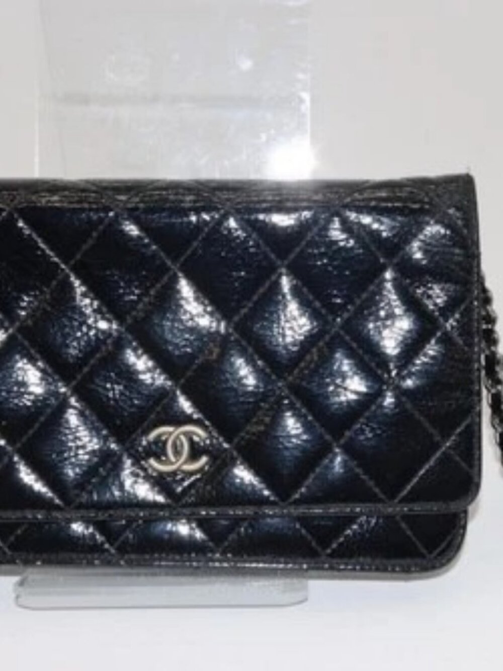 Chanel Matelasse Shoulder Wallet Patent leather Chain Bag 7.5" x 5 x 1 - Black